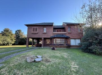 INO-INO-103_2 · Venta de Chalet de 7 Ambientes con Piscina Quincho. Lote de 510 m²