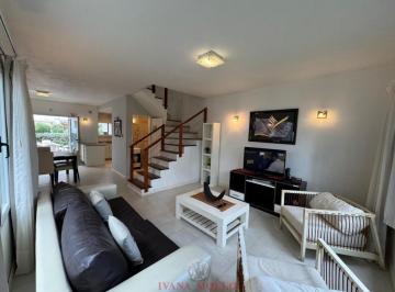 Departamento · 150m² · 4 Ambientes · 2 Cocheras · Triplex en Venta 4 Ambientes en Pinamar con Parque y Pileta