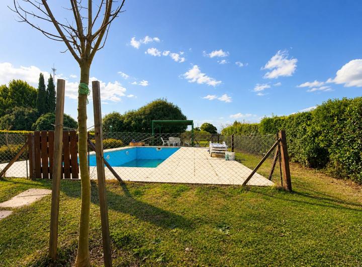 Casa · 180m² · 5 Ambientes · 2 Cocheras