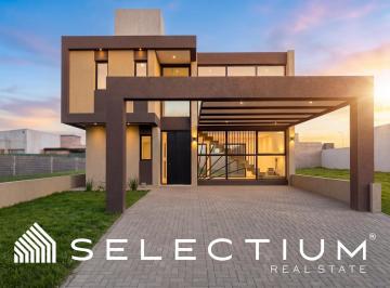 Casa · 190m² · 6 Ambientes · 2 Cocheras · Casa a Estrenar en Docta Etapa 2 | 250 m² | 3 Dorm | Master Suite | Cochera Doble