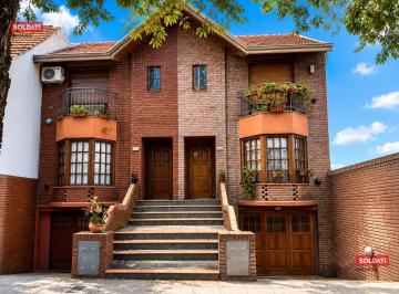 Casa · 145m² · 3 Ambientes · 1 Cochera · Venta Triplex 3 Ambientes Cochera y Parque
