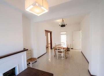 Casa · 200m² · 4 Ambientes · 1 Cochera · Venta de Chalet 4 Ambientes + 2 Deptos - Corrientes 4000 - Chauvin - Mar del Plata