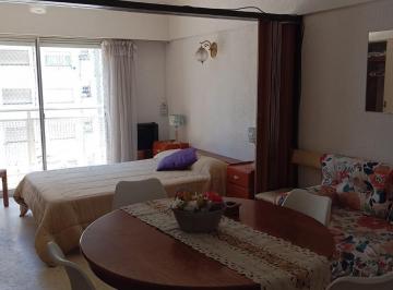 Departamento · 32m² · 1 Ambiente · 1 Cochera · Temporada - 1 Amb Dividido Al Cfte - Cochera Cub. - Entre Rios 2100 - Plaza Colón - Mar del Plata