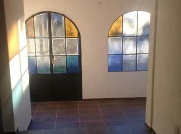 Casa · 150m² · 4 Ambientes · Casa en Venta - 3 Dorm. 2 Baños - 150 m² - San Carlos de Bolivar