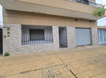 Casa · 98m² · 3 Ambientes · 1 Cochera · Casa en Alquiler en Martin Coronado, Tres de Febrero, G. B. a. Zona Oeste