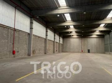 Depósito · 4500m² · 1 Ambiente · 10 Cocheras · Alquiler de Depósito Premium 4.500 m² - Acceso Oeste - Moreno