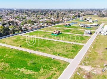 Terreno · 383m² · Lote en Venta en El Olivar Pilar