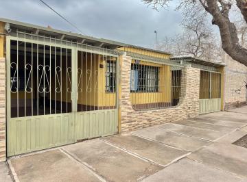 Casa · 210m² · 6 Ambientes · 2 Cocheras · Casa en Venta en Barrio Kolton, Las Heras | 210 m² Cubiertos, 3 Dorm., Piscina y Apta Crédito