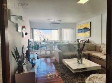 Departamento · 119m² · 7 Ambientes · "Venta Departamento 3 Dorm. con Balcon Dependencia de Servicio - Av Colon 700 Centro ¡único!"