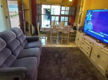 PH · 136m² · 7 Ambientes · 2 Cocheras · PH en Venta - 4 Dorm. 2 Baños - Ituzaingó