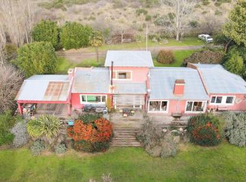 Quinta vacacional · 410m² · 7 Dormitorios · 2 Cocheras · Casa Quinta & Complejo de 3 Cabañas en Venta
