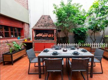 Casa · 168m² · 5 Ambientes · 1 Cochera · Casa en Venta V. Pueyrredòn - Patio - Parrilla - Garage