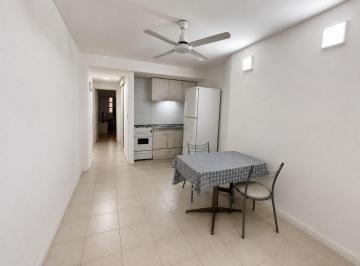 Departamento · 36m² · 2 Ambientes · Floresta - 2 Amb. Reciclado con Renta.