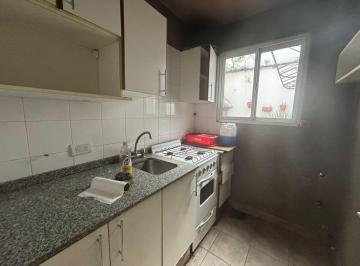 Casa · 210m² · 2 Ambientes · Venta Lanus Casa 2 Ambientes con Quincho y Patio