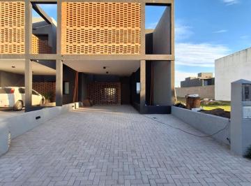Casa · 175m² · 4 Ambientes · 2 Cocheras · Venta Duplex 3 Dorm. Docta Córdoba - Etapa 2