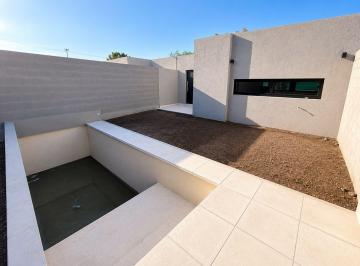 Casa · 95m² · 4 Ambientes · 1 Cochera · Venta Duplex en Pozo 2 Dorm Barrio Norte Cba
