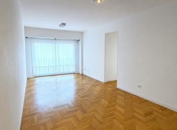 Departamento de 3 ambientes, Puerto Madero · Excelente 3 Ambientes - Remodelado - Piso Alto