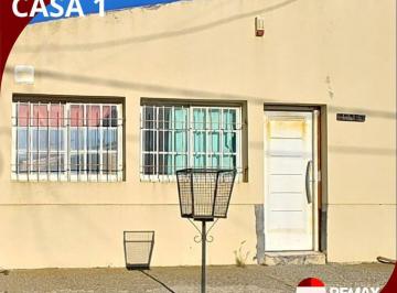 Casa · 180m² · 4 Ambientes · Venta 2 Casas C/ Entrada Independiente B° Danés