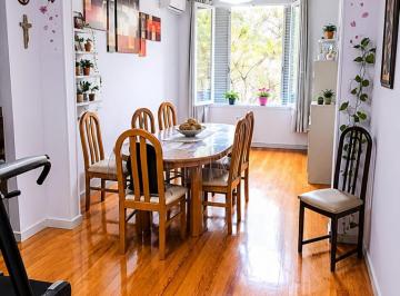Departamento · 66m² · 2 Ambientes · Departamento 2 Amb Impecable C/baulera 66 m²