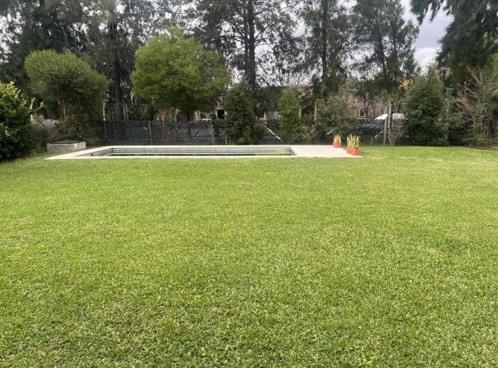 Casa · 220m² · 6 Ambientes