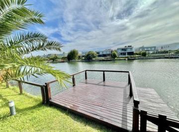 Casa · 270m² · 5 Ambientes · 4 Cocheras · Casa en Alquiler en Los Alisos Nordelta