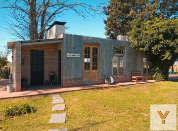 Campo · 55000m² · 7 Ambientes · Chacra en Venta - 4 Dorm. 3 Baños - 55.000 m² - Saladillo