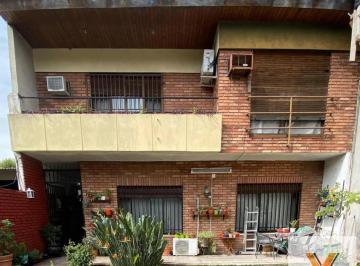 PH · 170m² · 6 Ambientes · PH en Venta - 5 Dorm. 2 Baños - Mataderos