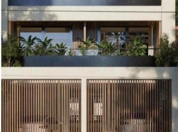 Casa · 165m² · 4 Ambientes · 1 Cochera · Tríplex 4 Ambientes, Cochera, Jardín, Piscina en Florida