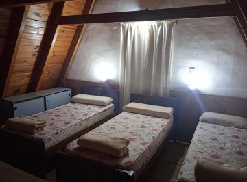 Casa · 840m² · 4 Ambientes · 2 Cocheras · Cabañas Alpinas en Los Aromos