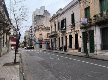 Garage , Rosario · Absoluta Oportunidad Cochera en El Corazón de Barrio Martín. Planta Baja