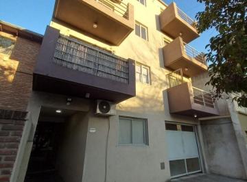 Departamento de 2 ambientes, Villa Pueyrredón · Semipiso 2 Ambientes