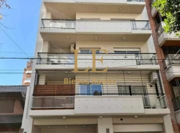 Departamento · 75m² · 3 Ambientes · 1 Cochera · Alquiler de Departamento en Caballito con Cochera