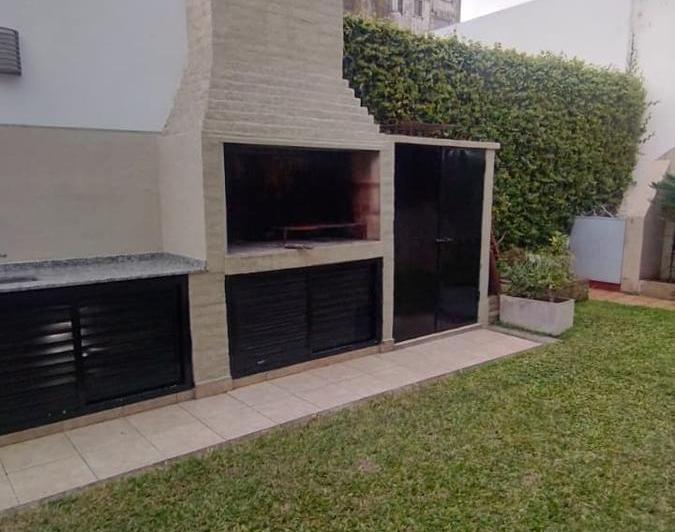 Casa · 180m² · 4 Dormitorios · 1 Cochera