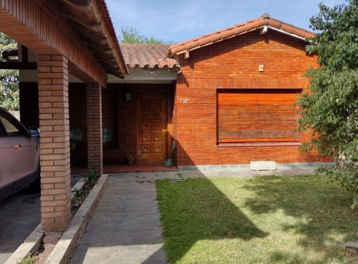 Casa · 186m² · 4 Ambientes · 1 Cochera