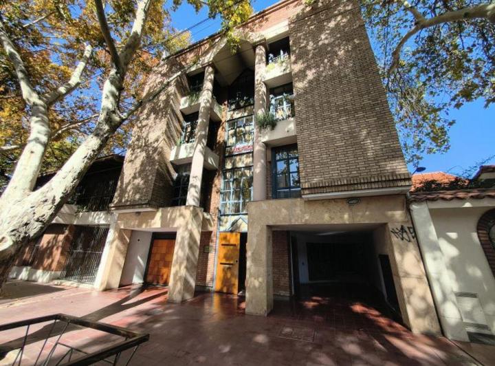 Departamento · 100m² · 5 Ambientes · 1 Cochera