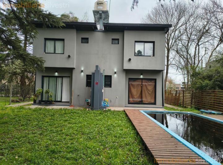 Casa · 150m² · 6 Ambientes · 4 Cocheras