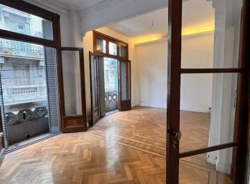 Departamento de 3 ambientes, Almagro · Distinguido Semipiso de Estilo 3 Ambientes con Dependencia / a Remodelar