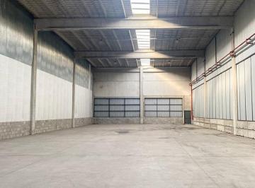 Depósito · 480m² · 2 Ambientes · 10 Cocheras · Alquiler de Depósito 400 m² con Local Comercial de 80 m² - Acceso Oeste - Moreno