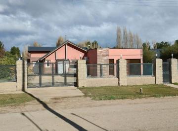 Casa de 4 ambientes, Dina Huapi · Venta Exclusiva Casa en Dina Huapi – Bariloche (Ph)