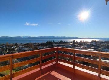 Casa · 142m² · 6 Ambientes · Venta Amplio y Luminoso Duplex en Mitre con 4 Dorm. y Escritorio