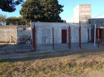 Casa · 98m² · 2 Ambientes · Propiedad en Venta - Barrio Aeropuerto