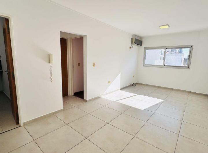 Departamento · 40m² · 2 Ambientes · 1 Cochera