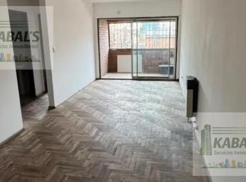 Departamento · 60m² · 3 Ambientes · Alquiler Dpto 2 Dorm. Frente C/ Balcón - 27 de Abril Al 1100