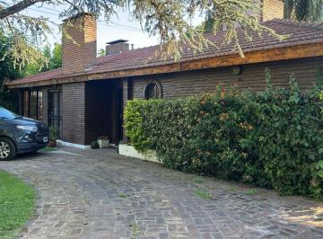 Casa · 76m² · 5 Ambientes · 3 Cocheras · Venta Casa en Mapuche Country Club