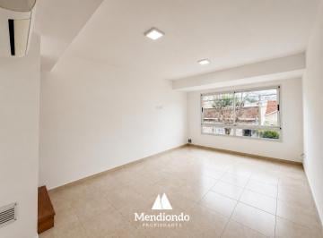 Departamento · 64m² · 3 Ambientes · PH 3 Amb a La Calle! Zona Pompeya