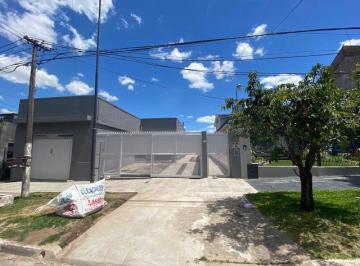 Oficina comercial · 100m² · 4 Ambientes · 1 Cochera · Casa - San Miguel