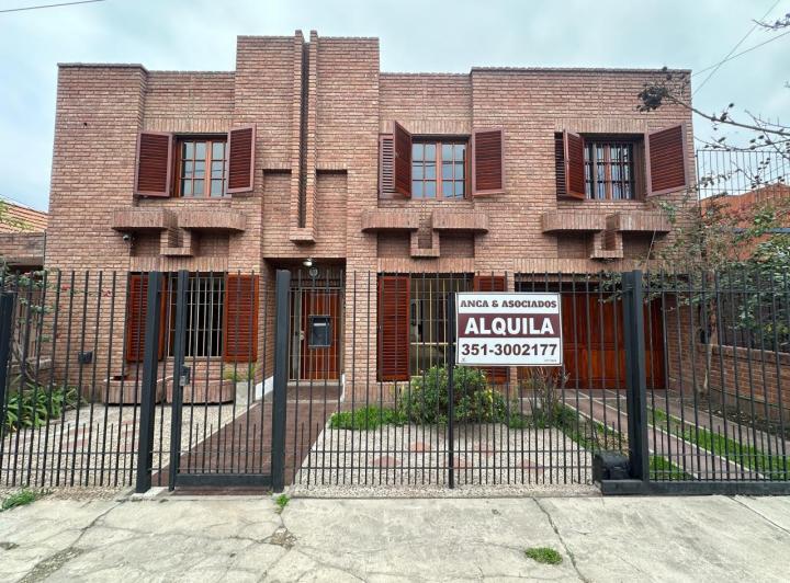 Casa · 211m² · 5 Ambientes