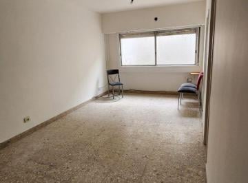Departamento de 1 ambiente, Núñez · Dpto. 1 Amb. Amplio Cocina Aparte, Baño Completo