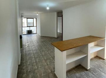 Departamento · 42m² · 2 Ambientes · Alquiler| Departamento 1 Dormitorio Sobre Obispo Trejo Al 400 - Nva Cba