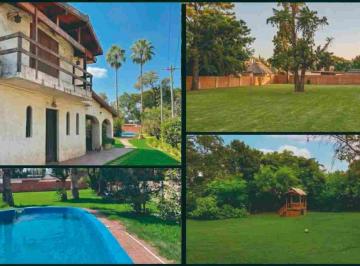 Quinta vacacional · 88m² · 3 Dormitorios · 1 Cochera · Casa Quinta en Venta con Pileta en Gral. Rodriguez